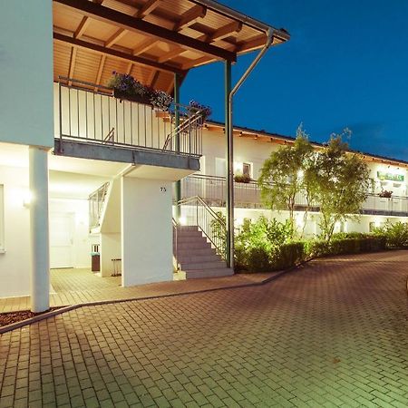 Apart Hotel Weimar Bagian luar foto