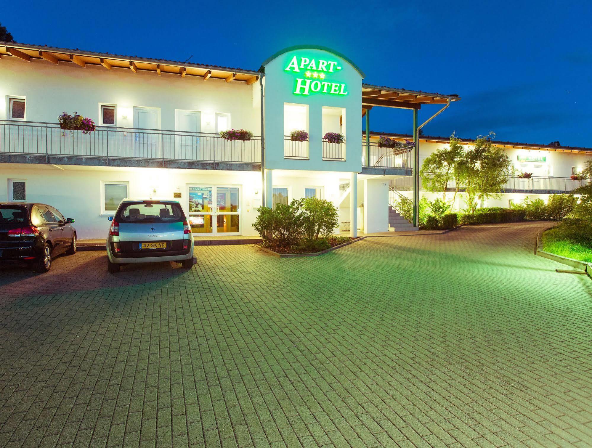 Apart Hotel Weimar Bagian luar foto