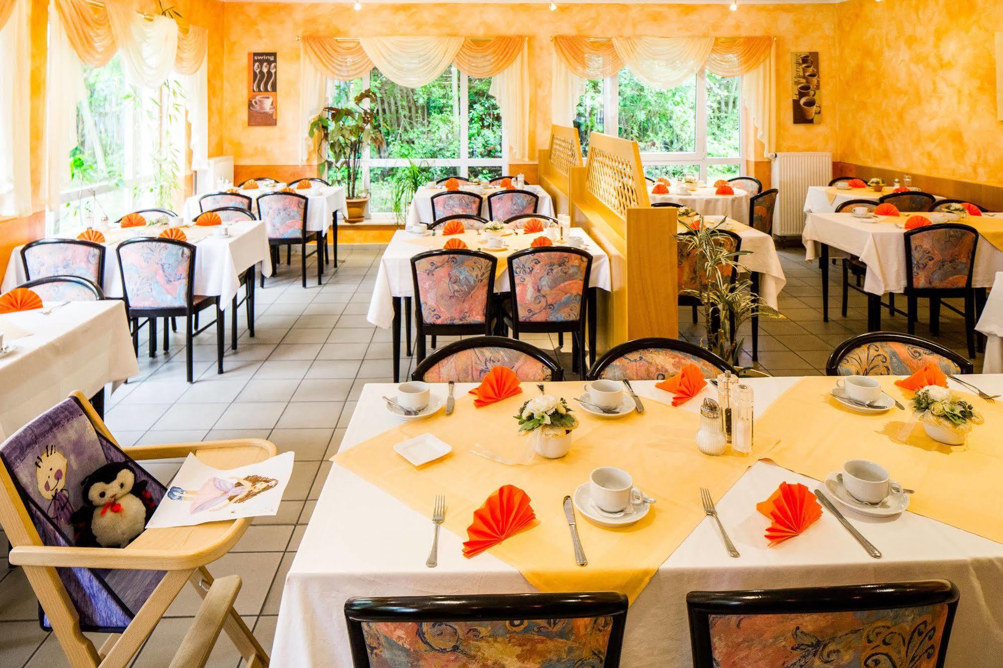 Apart Hotel Weimar Bagian luar foto